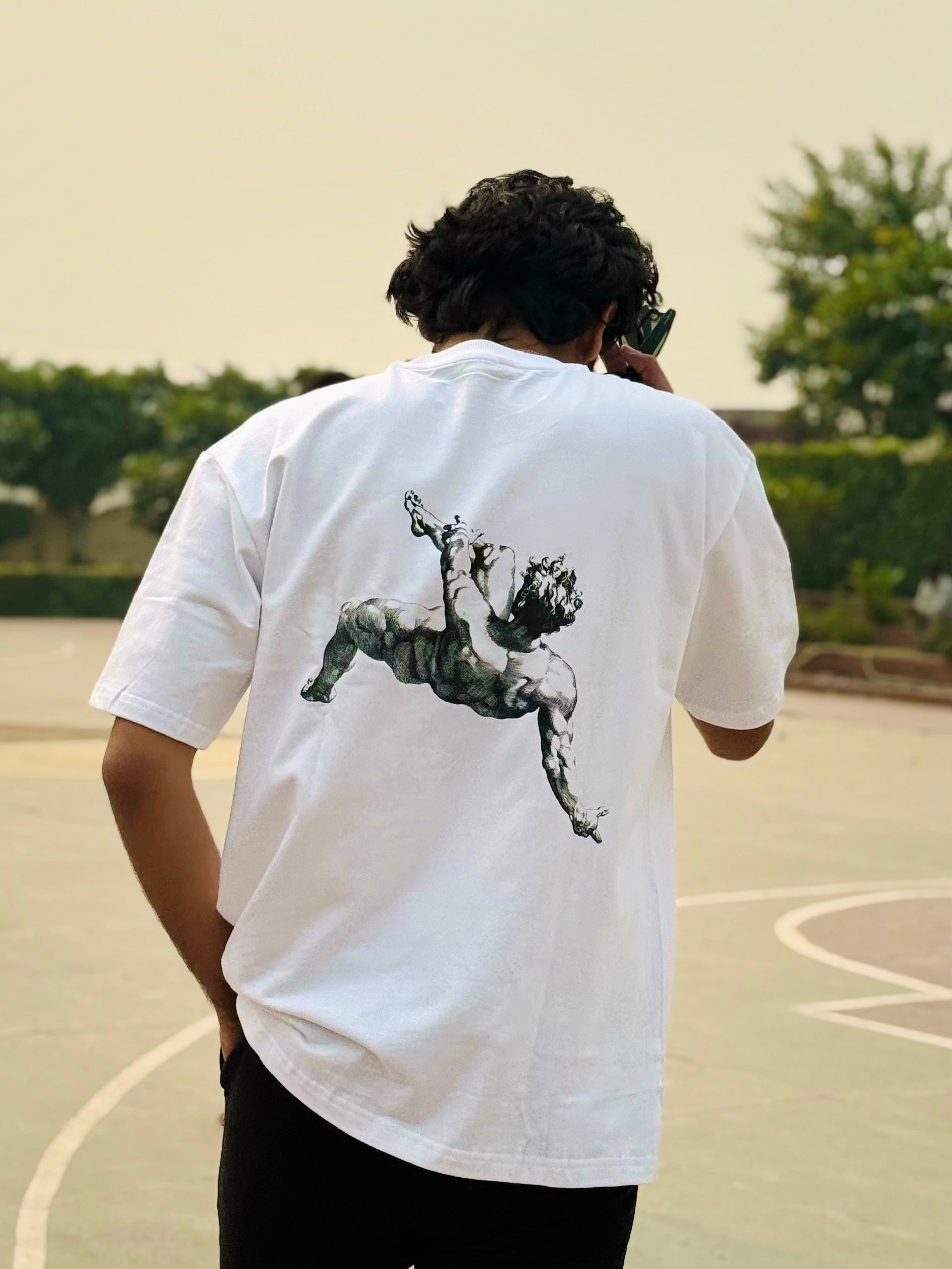 INSPIRATION Oversized Artistic Tee